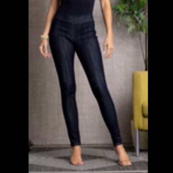 NWT Women’s Dark wash Mid Rise Elastic Waist Skinny Jeggings  Denim Pants - Picture 5 of 12